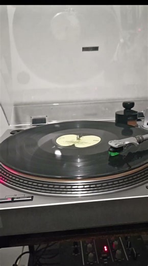 For you Blue - The beatles #thebeatles #shortvideo #vinyl #lp #musica