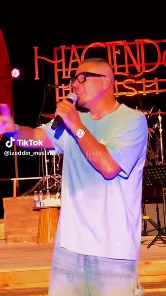 Amr Diab و إزدين مسلم: أغاني وشغف