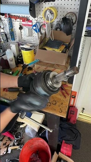 Lexus #GX470 axle rebuild using oem boot kit!