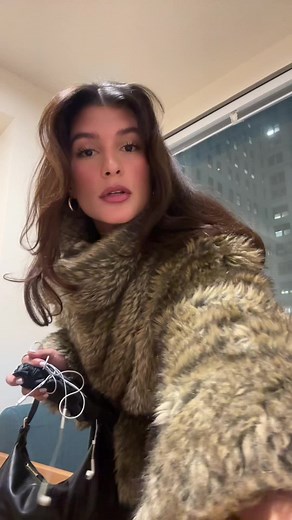 Understanding the Term 'Babe' Across Contexts and Culture