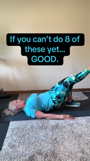 Single- leg bridges are supposed to feel hard. If you get less than 8 reps🔜 finish with a double- leg bridge. That’s not quitting. That’s smart progression. 👉Build strength where you are 👉Protect your knees and low back.l 👉Train your body to get stronger, not injured Stay consistent and that 8-12 rep range will come. Strong, glutes=better balance, less pain, more independence. Save this. Come back in 2 weeks. Watch the changes.💪🏻 ✨Follow for safe strength that actually works. #f#fypf#foryo