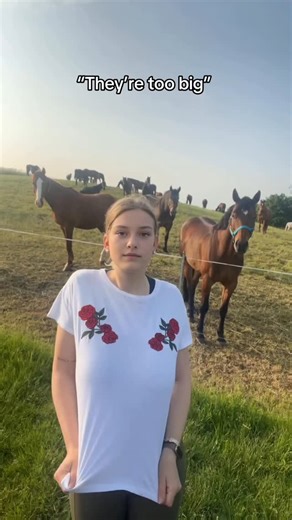 HitmanArchives on Instagram: "@celineewesst froze my screen… did yours glitch too? 😍⏸️”"