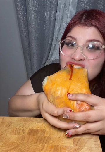 Mukband de burrito de ramen y sushi!!🍜🍱 #mukbang #mukbangeatingshow #comida #comiendo #ramen