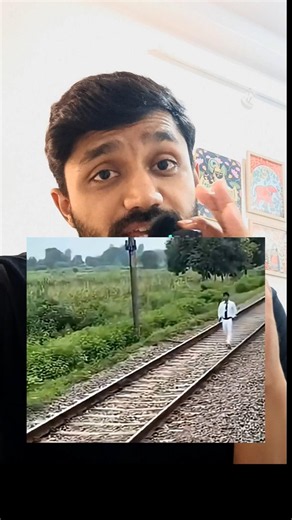 Train ki chain kich di seat na milne par 😱