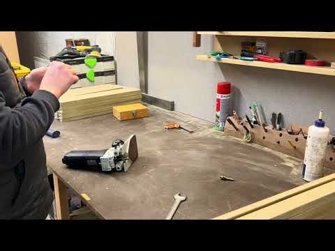 How to use a laminate trimmer