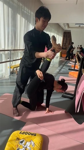 Extreme Flexibility Training 🔥 Partner Stretch Challenge