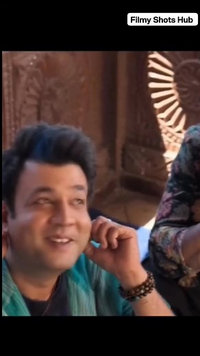 150K views · 2.5K reactions | Thandhi main keay lagte ho comedy scenes  #indiefilm #indian #IndianCinema #FilmyShotsHub #comedyreels #facebookviral #facebookreel #ExploreMore #bollywood #hindimovie #newin #trendingreel #trendingreel #new #New #bollywoodmovies #2025reelsviralシfypシ゚viralシ #Foryou | Filmy Shots Hub | Facebook