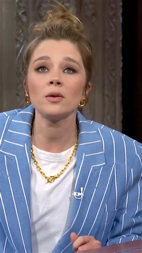 "Get the f@ck outta here!"Our fave #bridgerton gal recounts her (very recent) first time in #USA 🇺🇸 and #newyorkAnd this is relatable: I wanted to hear every single Americanism the very first time I visited the US of A 26 years ago!#Repost @colbertlateshow Claudia Jessie recounts her very warm (and customary) New York City welcome. 🗽#Colbert #claudiajessie #bridgerton | Josie's Juice Blog