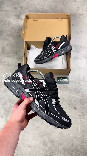 ASICS Gel venture 6 ‘Black / Red’ Our latest pair in at just £119.99. What do you think of this pair ? #asics #footwear
