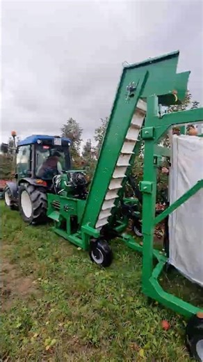 🍏 The Future of Gardening: Apple Harvester with Movable Belts ON the GROUND!