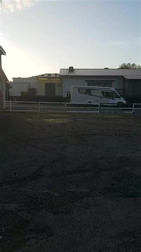 6.30am Beautiful morning People ready to go Paeroa Carboot Market today 8am -12pm Lots of stuff | Paeroa Community Car Boot Markets | Facebook