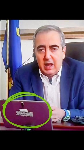 1.6K views · 17 reactions | In Italia abbiamo da sempre un grande esperto di password. I responsabili della sicurezza del Louvre ussiè | Radio Città Benevento | Facebook