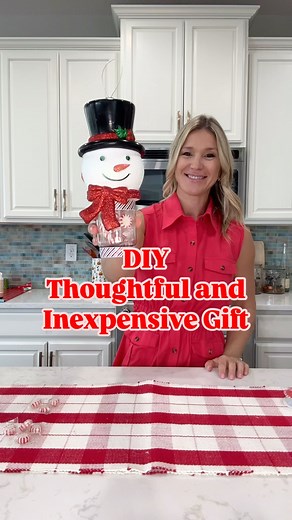 This holiday season, consider gifting this for only $7 - perfect for teachers or coworkers. ⛄️ Snowman ornament is under $2 at Walmart Ribbon $1.25 at Dollar Tree Plastic Pint Jar Ornament $1.25 at Dollar Tree Peppermint Candy $1.25 at Dollar Tree ***I had to drill a hole in the bottom of the snowman ornament in order to secure the top of the jar ornament. You could add a gift card with the candy or anything else you’d like. I just kept mine simple. #christmas #giftideas #snowman #diy #dollartre