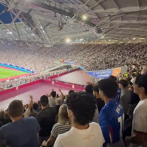 🚨 #Chelsea fans saying goodbye 👋🖕🏼to West Ham fans at their stadium 😂 #CFC #PL #WHU | DREAM Chelseafc