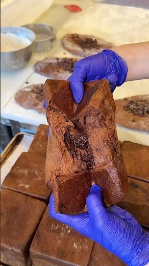 【濃厚生チョコが溢れる生チョコ食パン🍫】#japanesefood #もぐてれグルメ