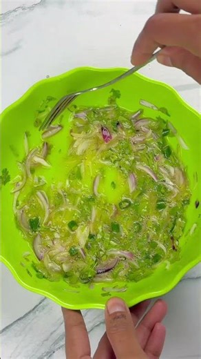 Delicious Egg Paratha in 5 minutes! 🥚🥙 | Easy Egg Paratha Recipe in Bangla | Perfect Breakfast Idea