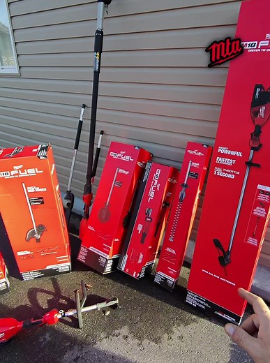Quick look at some of the new Outdoor Power Equipment (OPE) from @Milwaukee Tool Are you why’s using the M18 QUIK-LOK system? - - Are you looking forward to any of the new attachments? - - Leave a comment below ⬇️⬇️⬇️ - - #milwaukeetool #nothingbutheavyduty #outdoor #power #equipment #milwaukeetooladdict #2024 Thanks to Milwaukee Tool for sending these out.