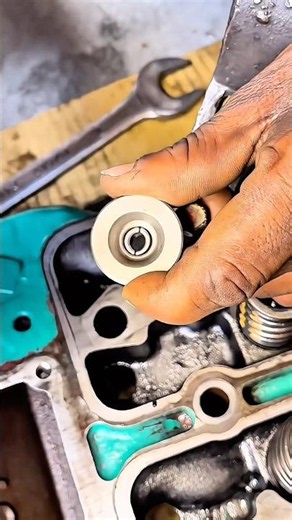 Super Fast Engine Valve Assembly Technique #shortsfeed #mechanic #diy