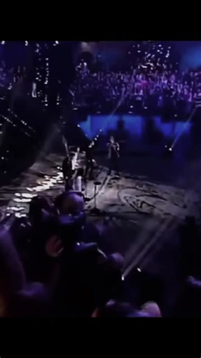 Mesmerizing Eyes of Harry Styles: A Harries' Delight