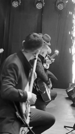 Esta canción pone a bailar al que sea !!! 🥳 La major versión de las diabluras #Titanes | Heider Jimenezo