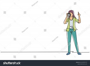 Continuous One Line Drawing Woman Photographer Stock Vector (Royalty Free) 2257937777 | Shutterstock