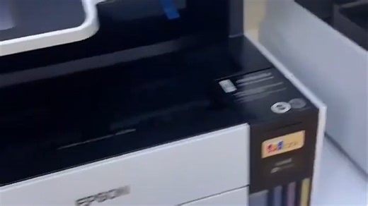 爱普生彩色打印机，官方正品，高速打印，画质出色，适用于家庭办公，色彩鲜艳，操作便捷。