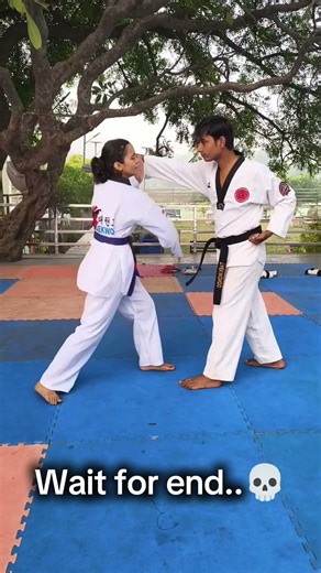 🥋 Taekwondo Self-Defense Fail! 😂 #TaekwondoFunny #SelfDefenseFail #FunnyVideo #MartialArts #coach