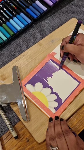 Simple beginner friendly acrylic paint marker flower 🌼