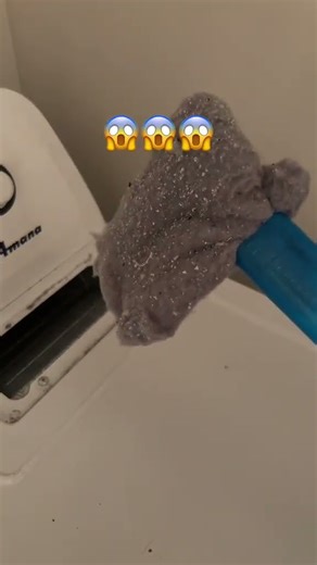 Top-of-the-dryer lint trap? No problem! 😎