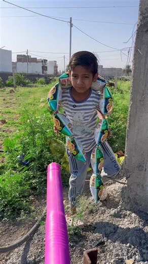 जादुई झाड़ू ने जीता बच्चे का दिल ✅😂😂#comedy #funny #shorts #trending #viral #youtubeshorts