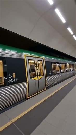 Transperth B series set 125 heading to depot #transperth #train #metronet #perth #depot #perthcbd