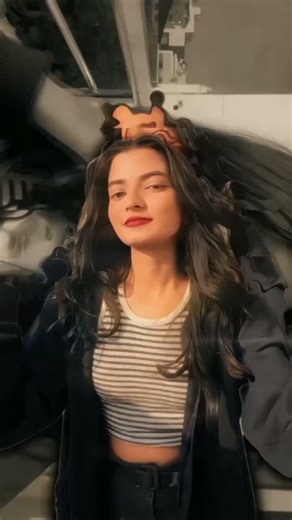 𝘼 𝙆 𝙃 𝙄 𝙇 𝘼 on Instagram: "Blah. Blah aa"