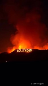 New fire in the Hollywood hills and near by iconic landmarks.. and in Ventura.. 7 raging fires have been reported in Los Angeles county.. 🔥 As of now there’s been 5 major wildfires in the state of California. 64,000 acres burned, 1,333 structures damaged/destroyed. 422,931 total emergency responses, and 8 fatalities. 🔥🌪️ via 🎥: @socalsbucketlistaddicts #sandiego #sandiegohiddengems #thingstodoinsandiego #losangeles #lacounty #fire #fireworks #fireseason #palisades #brushfire #wildfire #firer