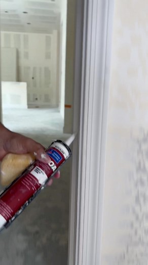 Sanding Techniques for a Smooth Wall Finish