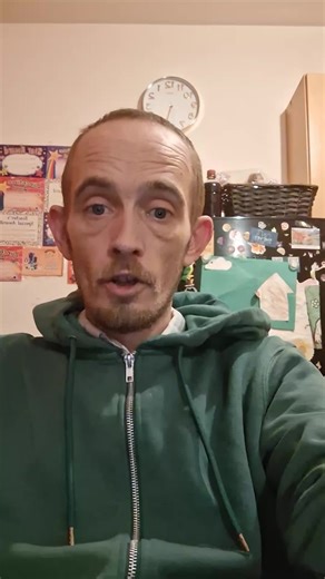 Newton Family Support on Instagram: "Christmas dinner doesn’t have to break the bank! 🎄🍽️ Just wanted to share a quick update on some amazing deals at Aldi, Lidl, and Iceland this year. Value Christmas Dinner | ALDI UK https://share.google/fKSlNL0T3Dja9MMiJ ​Here is what you need to know: ✅ Aldi: Dinner for 8 people for less than £12! (Includes turkey, veg, pigs in blankets, etc.) ✅ 8p Veg: Starting Dec 19th at Aldi & Lidl (Potatoes, carrots, sprouts, parsnips, red cabbage). ✅ Christmas Eve Ha