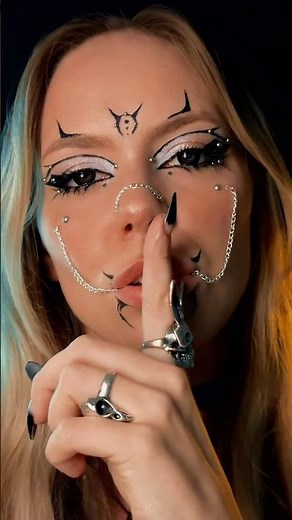 Dark Witch Makeup 💄 Gothic Glam Halloween Look