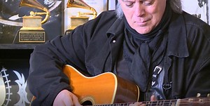 Marty Stuart returns home to Philadelphia