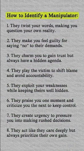 8 Signs You’re Being Manipulated 🔥