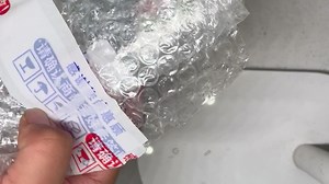 小屏神机iphone se开箱视频！！！真·开箱视频