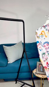 Art you can wear. Ease you can feel. 🫶 She is light, expressive, and full of quiet confidence. With a relaxed silhouette, button-down shape, and a print that’s anything but ordinary, it’s designed for gallery strolls, café stops, and moments that deserve to be seen. 👠 Available now at clothesbylockerroom.com #clothesbylockerroom #lockerroom #fromboringtobold #urbanchic #fashionover40 #fashionover30 #agelessstyle #ootd #outfitideas #styleinspo #trendingnow #newcollection #outfitinspo2025 #handm