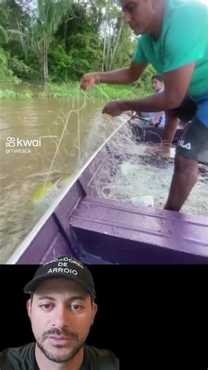 River dweller fishing for wild tambaqui using a gillnet #fishing