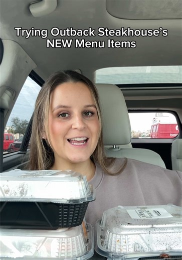 Trying Outback’s NEW Menu Items🥩 #outback #outbacksteakhouse #foodie #foodtiktok #foodreview
