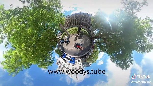 Westmister Abbey London #tinyplanet #littleplanet #360video #insta360 #aroundtheworld #360camera #insta360onex #whereintheworld #londontown