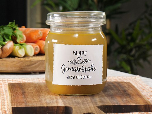 Gemüsebrühe selber machen - so geht's