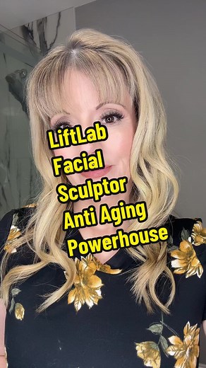 Time to get sculpted my beauties! ~LiftLab Facial Sculptor combines micro current technology with LED light therapy making it the perfect anti aging skincare tool ! ~ How Does It Work? ~ The Microcurrents operate by passing a small microcurrent through to the muscles , causing the skin to be more toned , tight & lifted ! The LED therapy uses different wavelengths to help penetrate the skin on different levels which help with inflammation of skin, acne, hyperpigmentation of the skin and aging! It