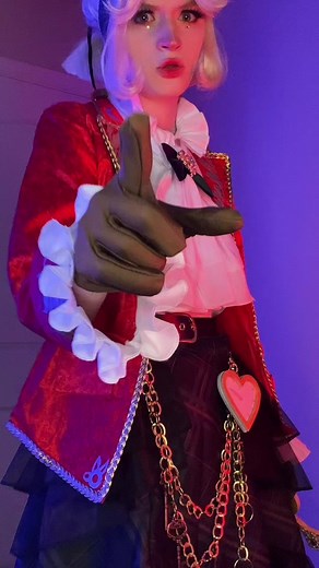 I dont know the lore behind Lockheart LMAO I skipped the dialogue 🥺 #cosplayer #identityvcosplay #lockheart #tracylockheart #tracylockheartcosplay #cosplay #identityv #idv #idvcosplay