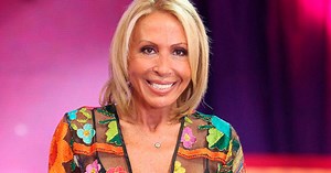 Laura Bozzo impacta con lujosas botas XL Balenciaga de efecto medieval y metalizado