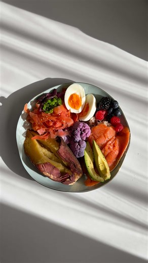 肌にいいもの大集合🪄 ..................................... #モーニングルーティン #朝活 #ウェルネス #朝食 #morningroutine