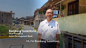 ADB VP Bambang Susantono visited a local community in Makassar, Indonesia to inaugurate a pilot nature-based green project as part of the Revitalizing Informal Settlement and their Environment (RISE) project. The urban development pilot project is a joint project with Monash University, the city government of Makassar, and others. | Asian Development Bank