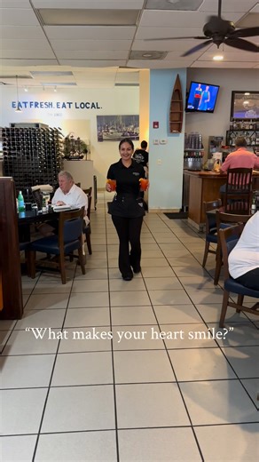 What makes your heart smile? 🧡😊 Our Tropical Bliss cocktail is a refreshing favorite you’ll want to sip on again and again. Just $7 during Early Bird hours! Enjoy it for just $𝟕 𝐝𝐮𝐫𝐢𝐧𝐠 𝐄𝐚𝐫𝐥𝐲 𝐁𝐢𝐫𝐝 𝐡𝐨𝐮𝐫𝐬 ⏰ 11 AM to 12:30 PM & 4 PM to 5:30 PM Pair it with your favorite seafood dish or sip it solo at the bar. You’ll feel those coastal Sarasota vibes. 🌊 📍 Captain Brian’s Seafood Market & Restaurant 8421 N Tamiami Trail, Sarasota, FL | Captain Brian's Seafood Market & Restaura